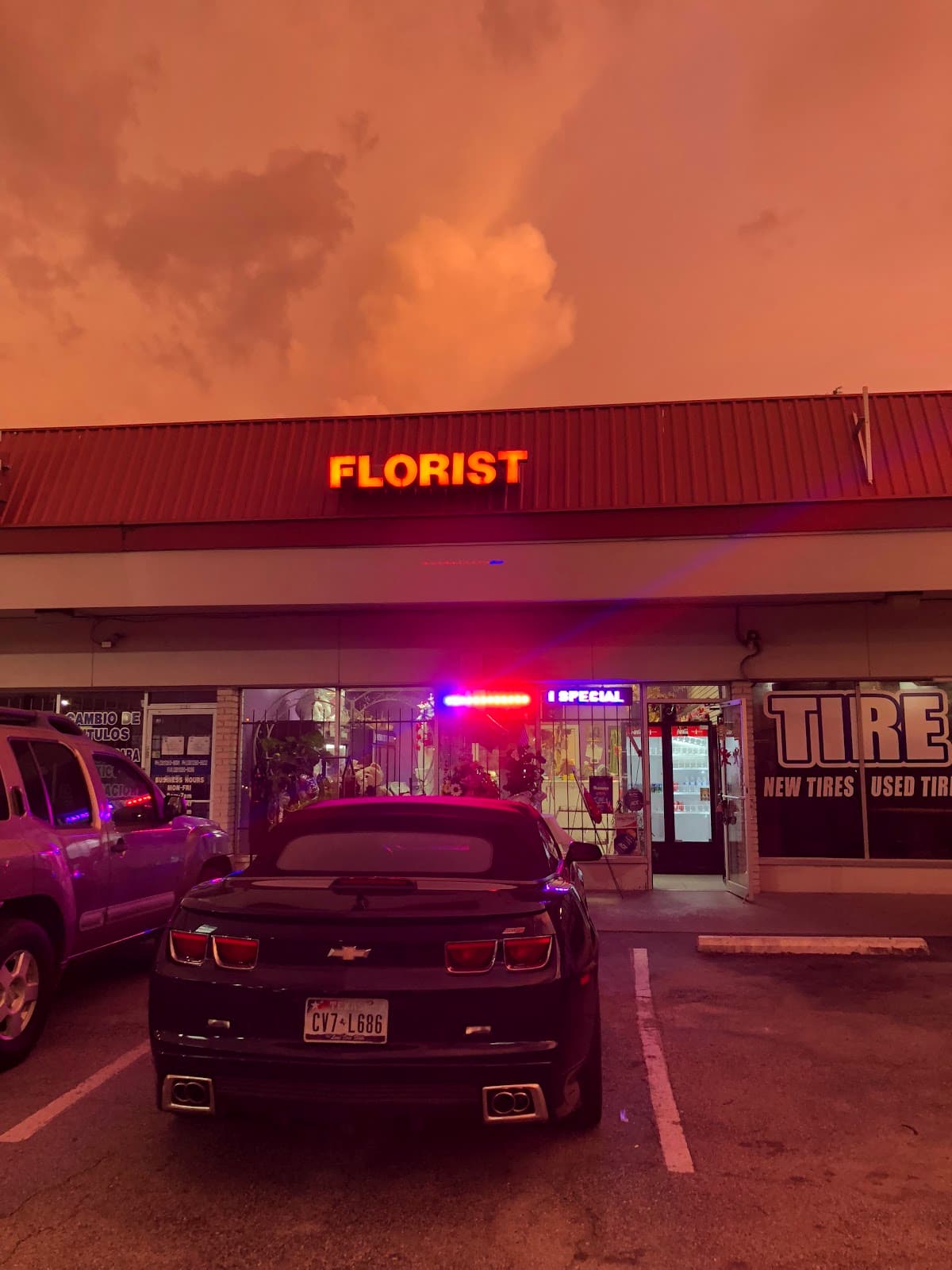 Barb's Iris Floral Boutique - Image 1