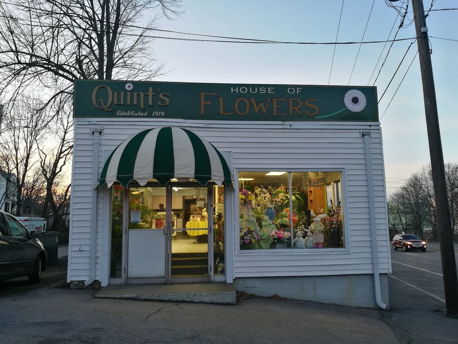 Quint's House Of Flowers - Image 1