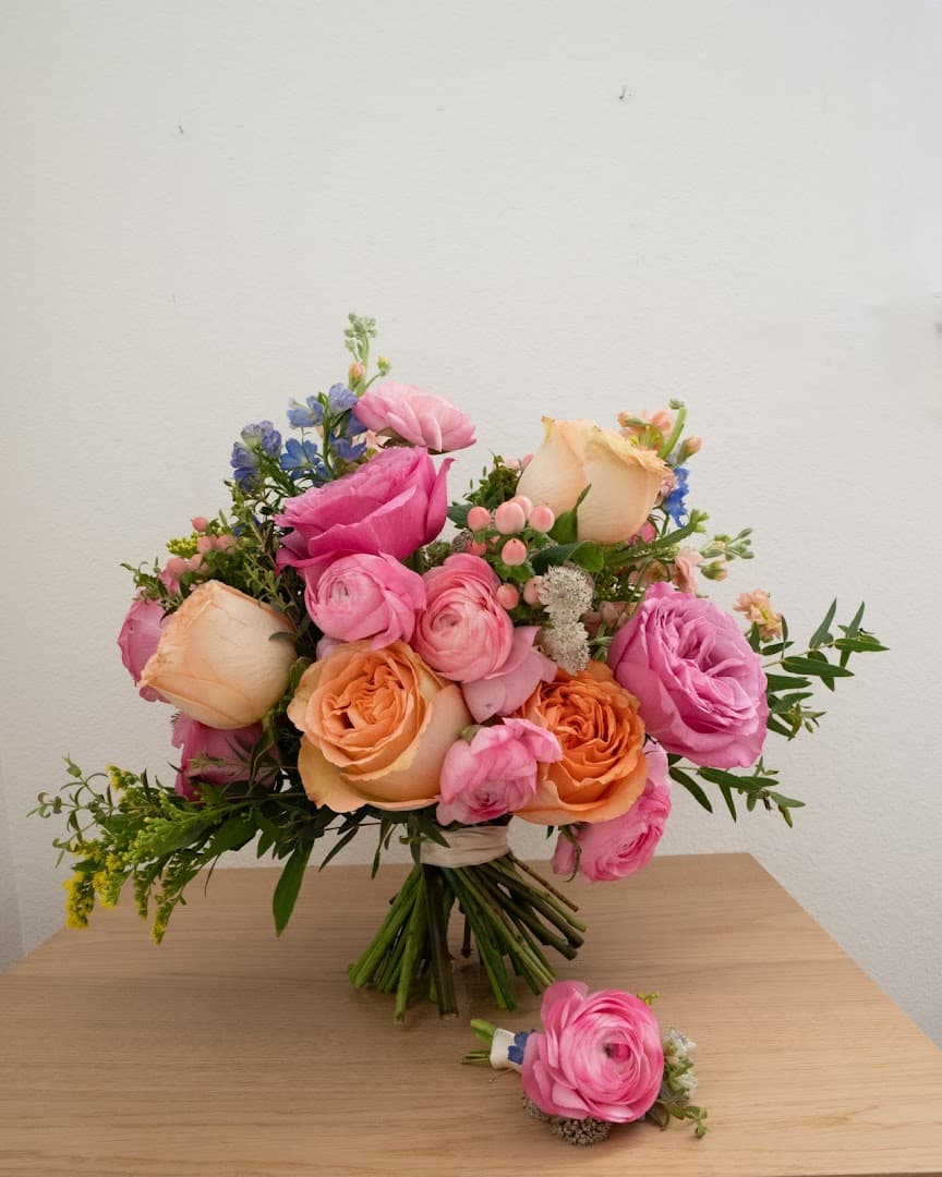 Love & Happiness, Floral Design - Image 1
