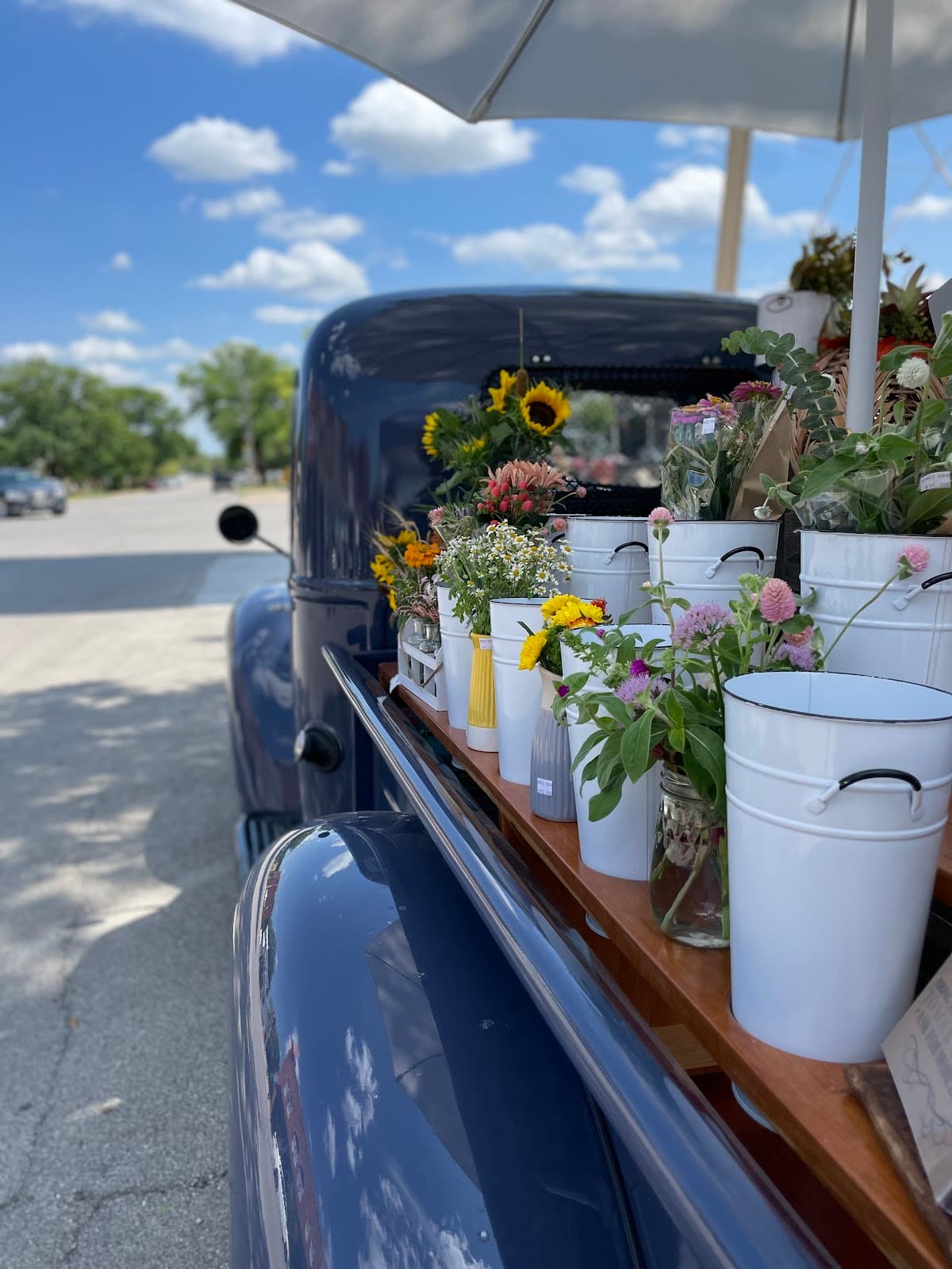 Hometown Floral and Gifts - Image 1