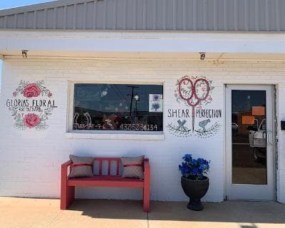 Gloria's Floral shop - Image 1