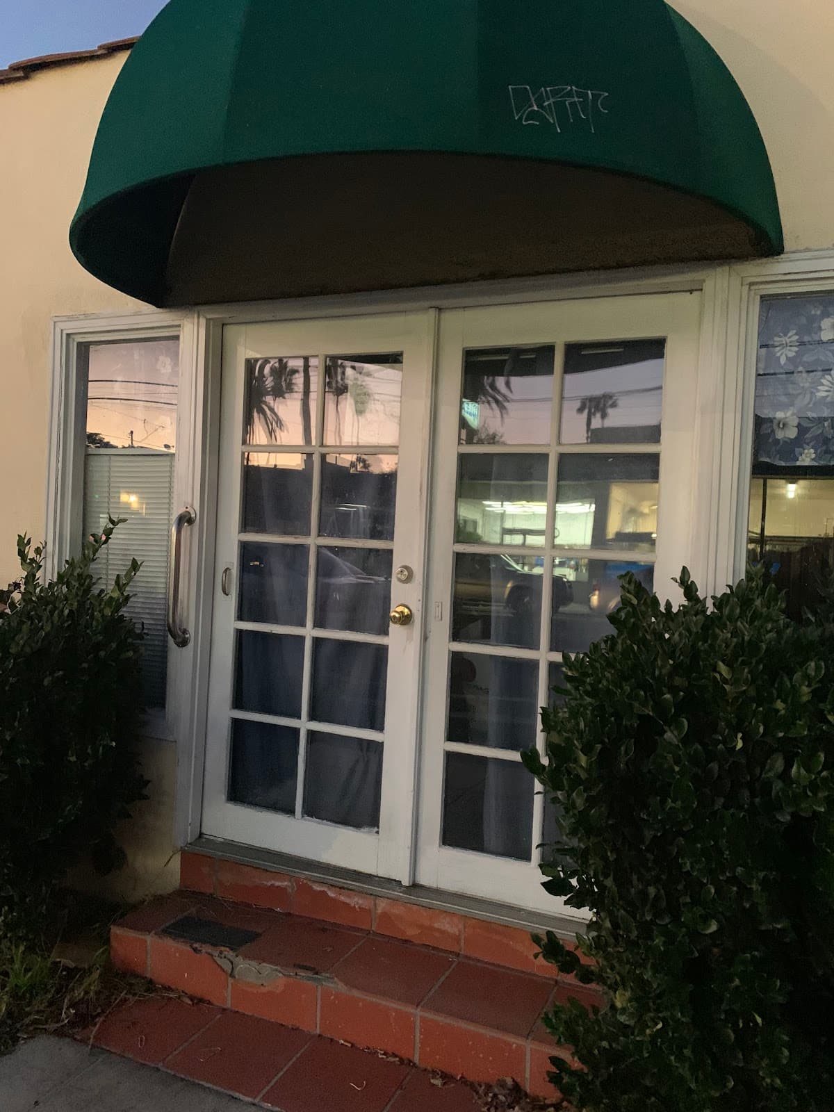 Belmont Florist - Image 1