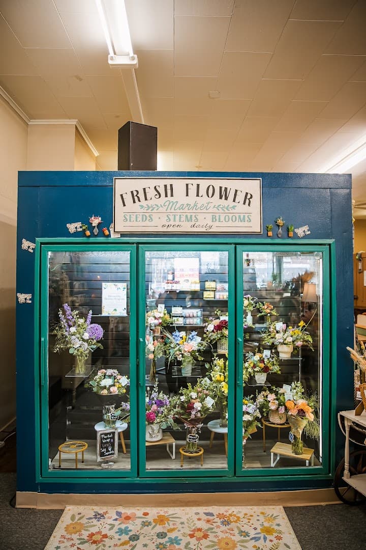 Shore's Floral - Image 1