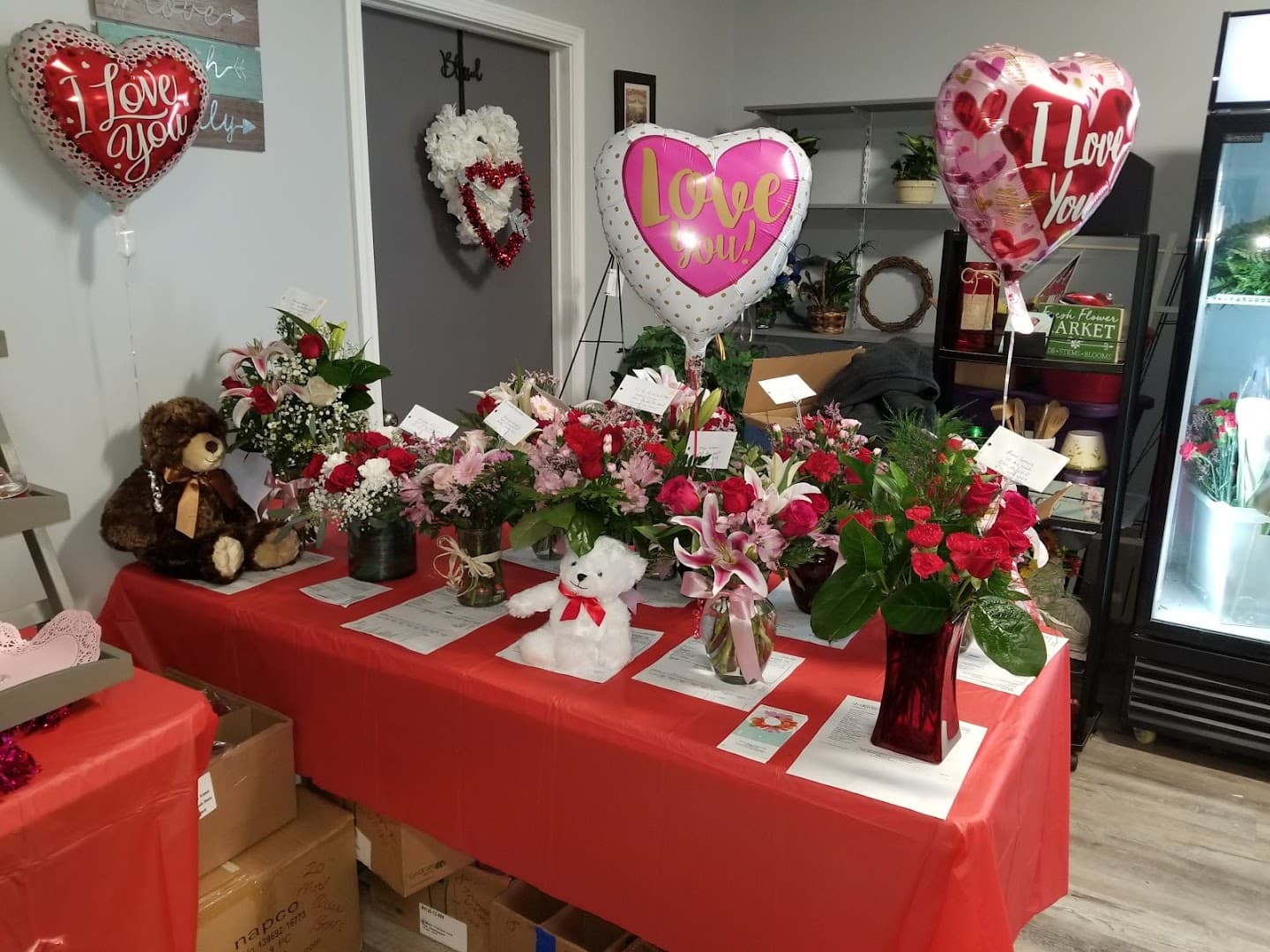 Bloomin Glory Florist & Gifts - Image 1