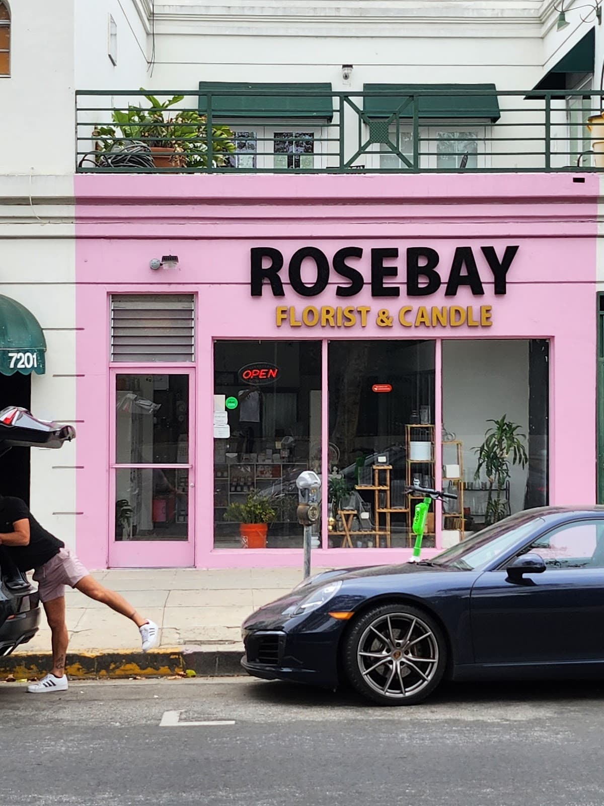 Rosebay Florist & Candle - Image 1