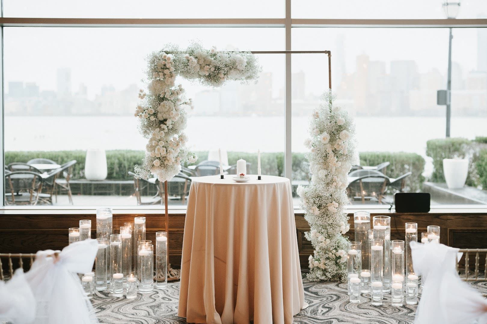 Daydream Floral - Image 1