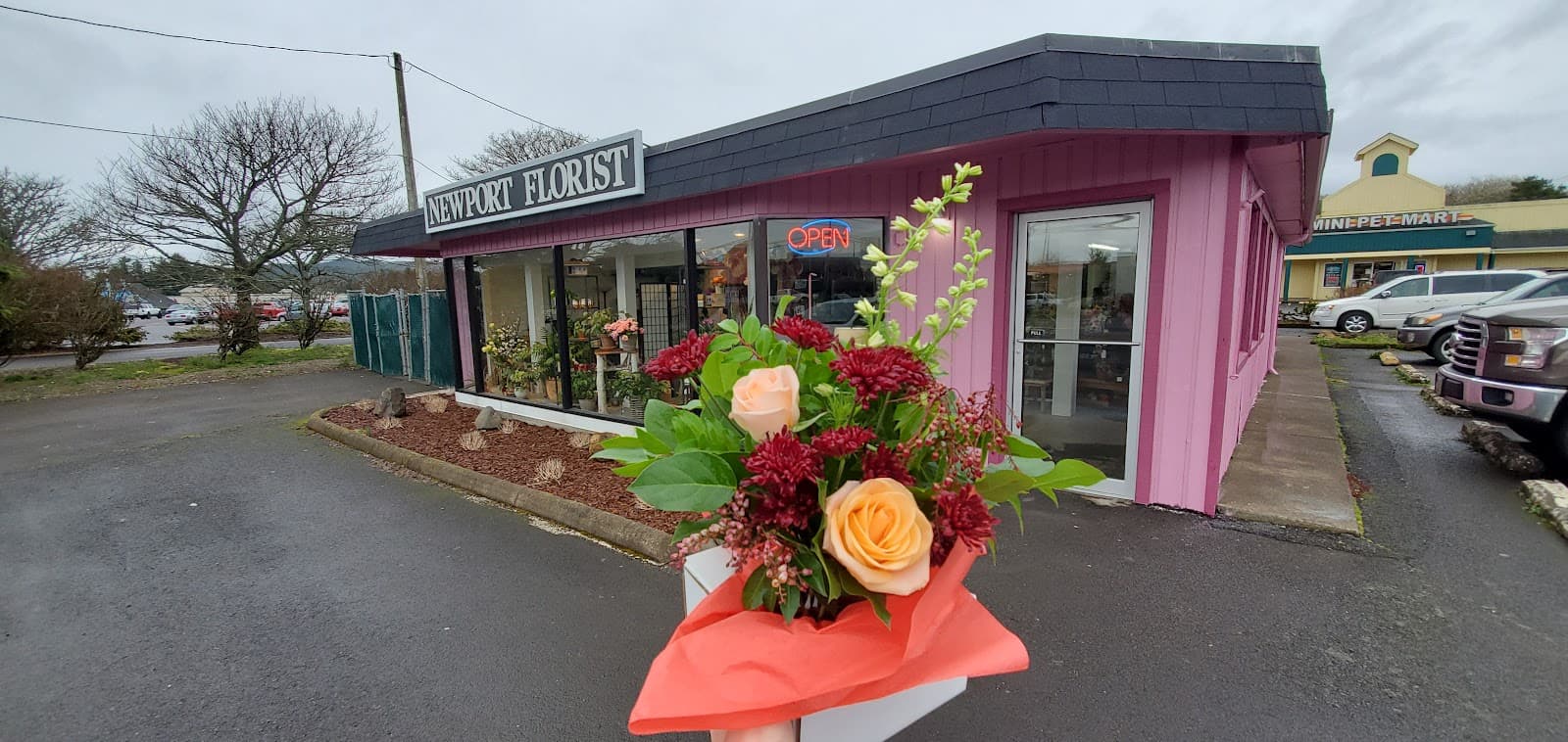 Newport Florist and Gifts - Image 1