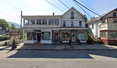 Art's Florals - Image 1