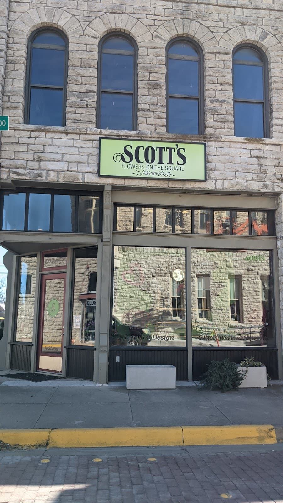 Scott's Flowers On The Square - Image 1