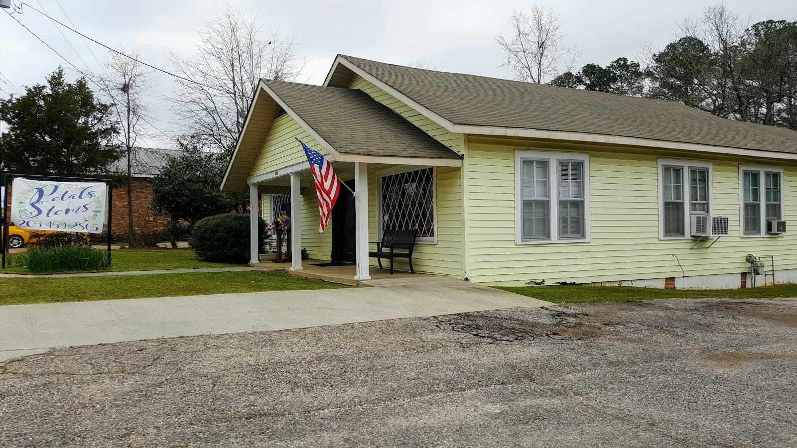 Beard's Florist - Image 1