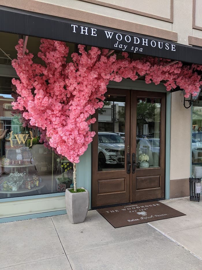 Thriving Botanicals - Image 1