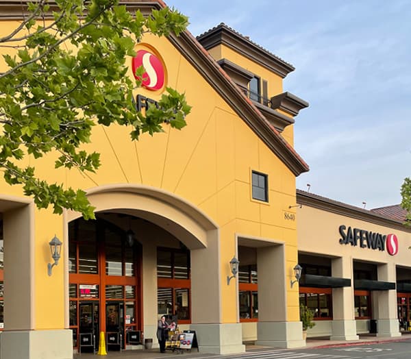 Safeway - Image 1