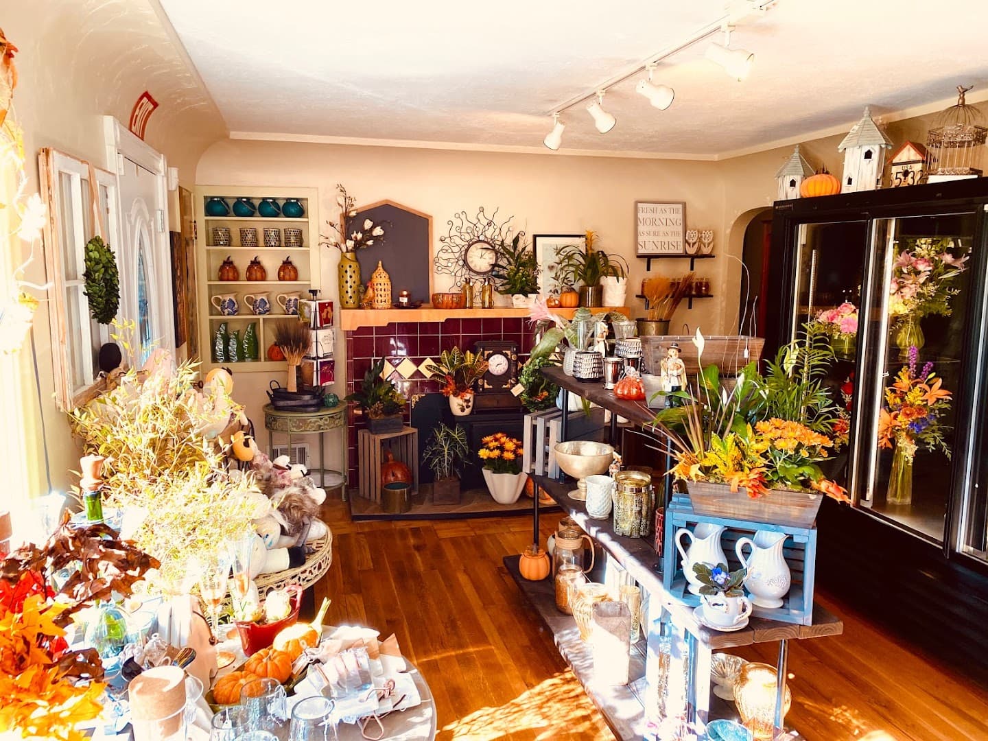 HEAVENESSENCE FLORAL & GIFTS - Image 1