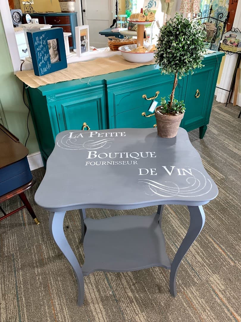 Not Too Shabby - Image 1