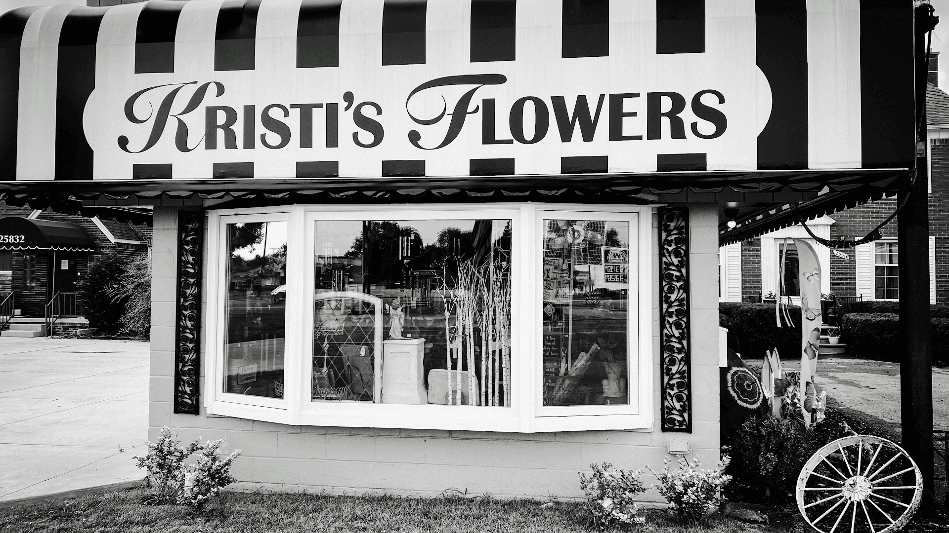 Kristi's Flowers & Gifts - Image 1