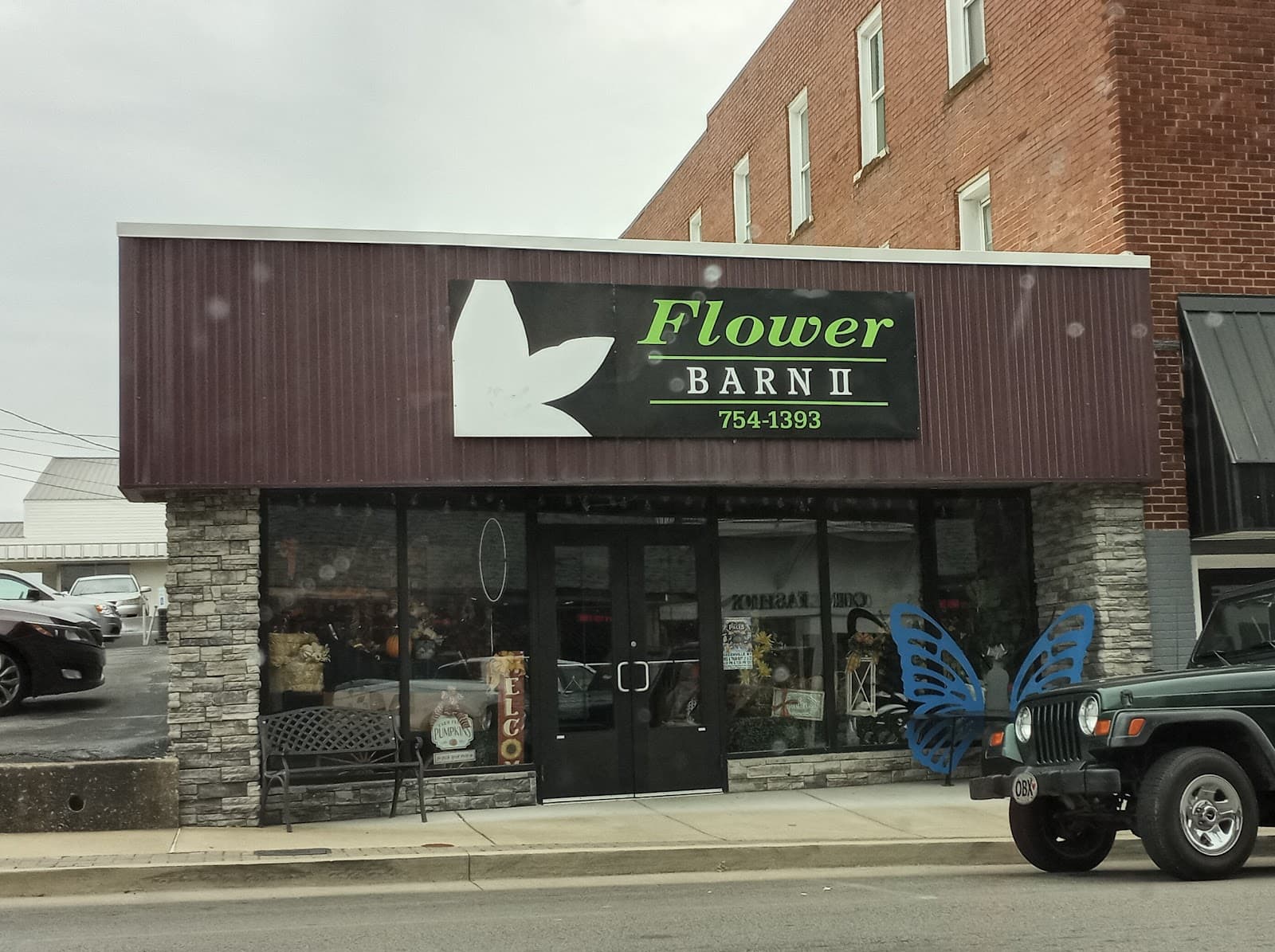 Flower Barn II - Image 1