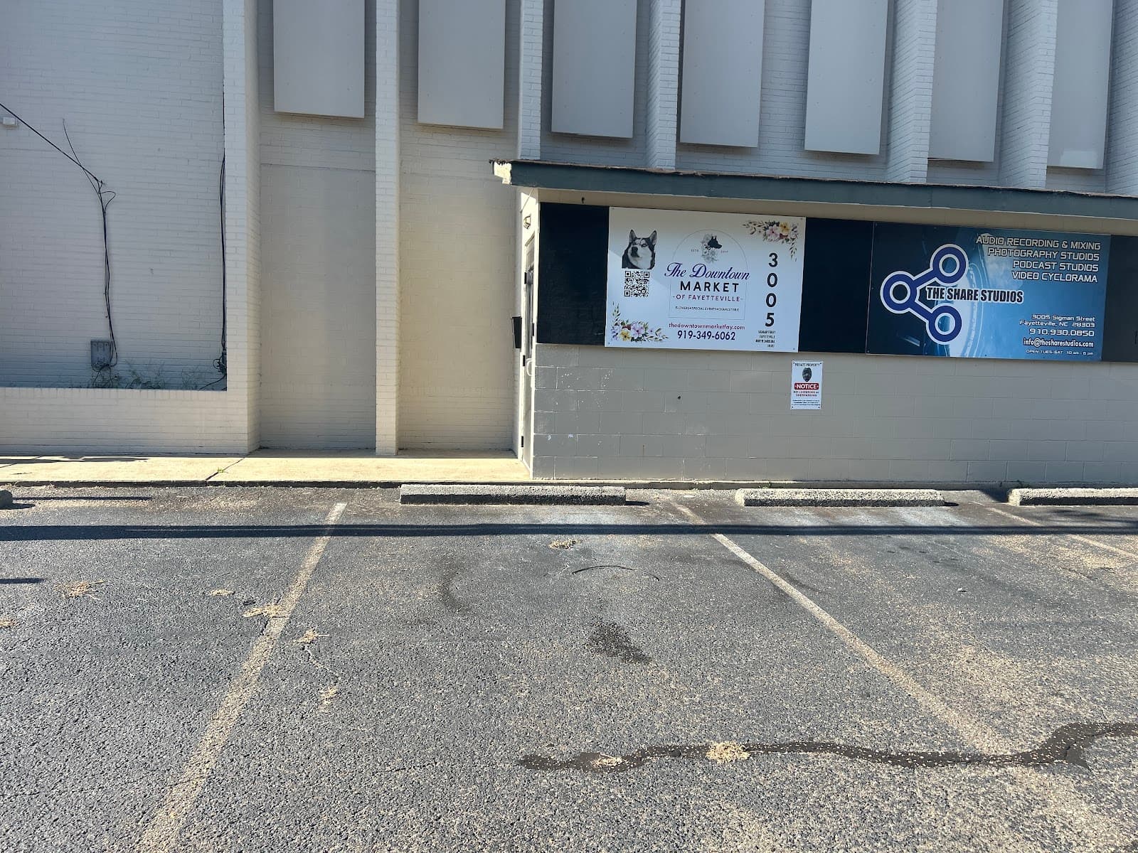 The Downtown Market - Image 1