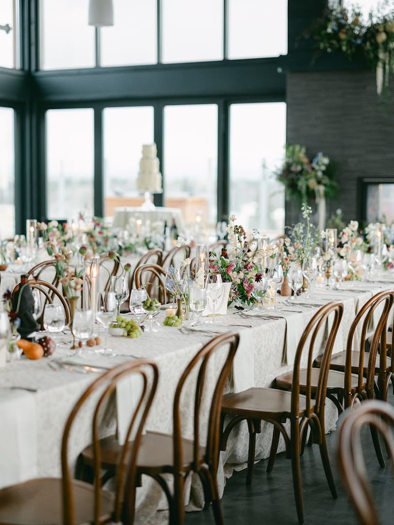 Storylines Floral Co. - Image 1