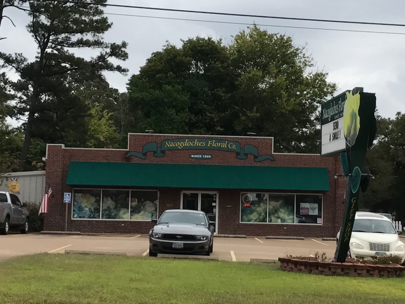 Nacogdoches Floral Company - Image 1