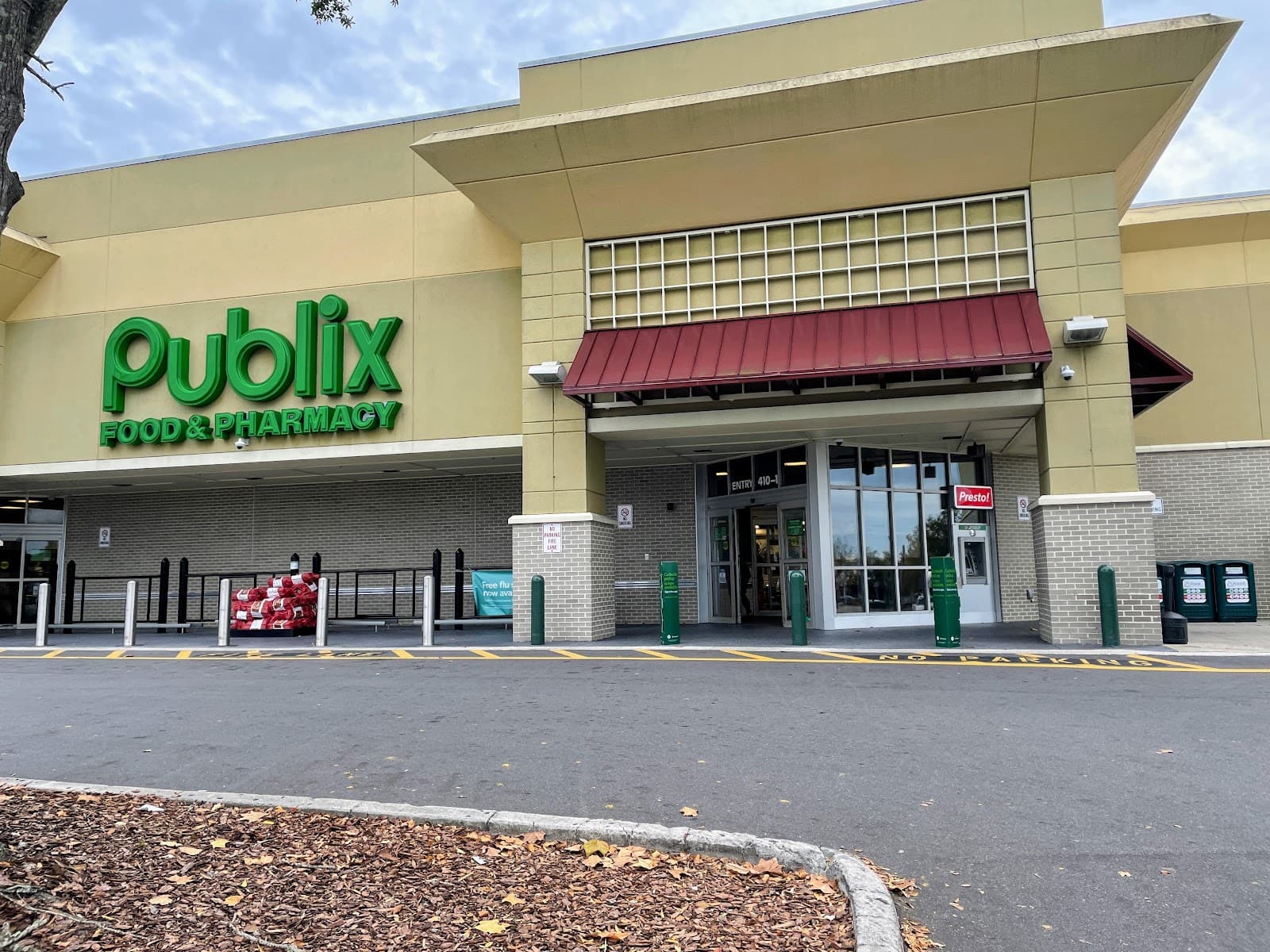 Publix Super Market at Pine Tree Plaza - Image 1