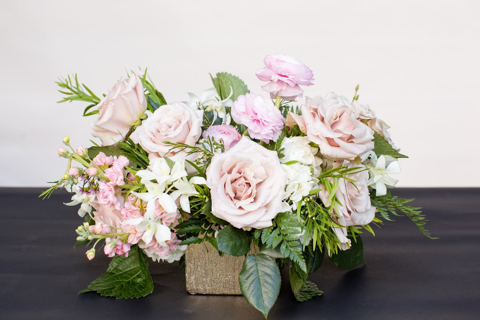 Hele Mele Botanicals - Image 1