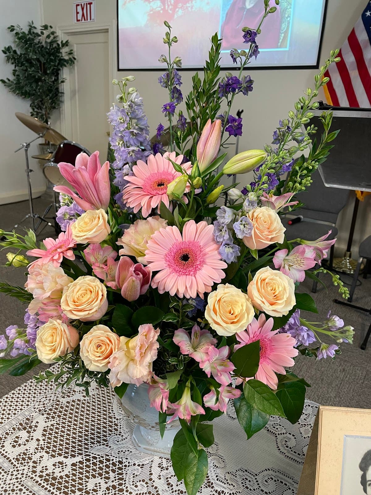 Floral Expressions - Image 1