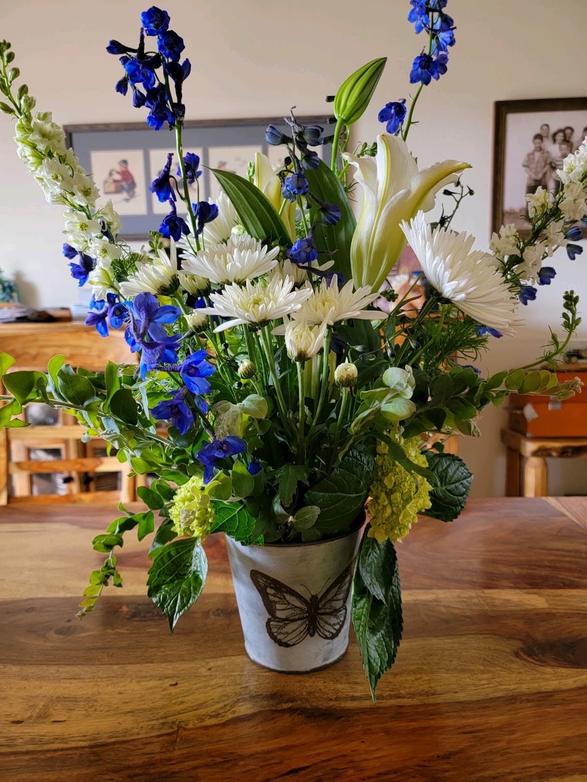 Nieman's Floral & Garden Goods - Image 1