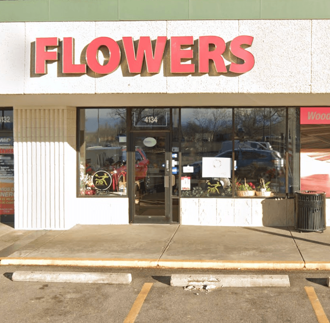 Mae's Flowers and Gifts - Image 1