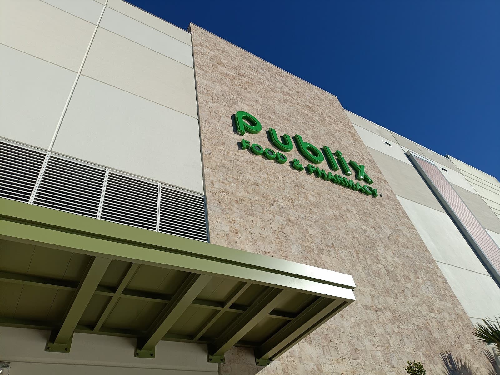 Publix Super Market at Hollywood Beach - Image 1