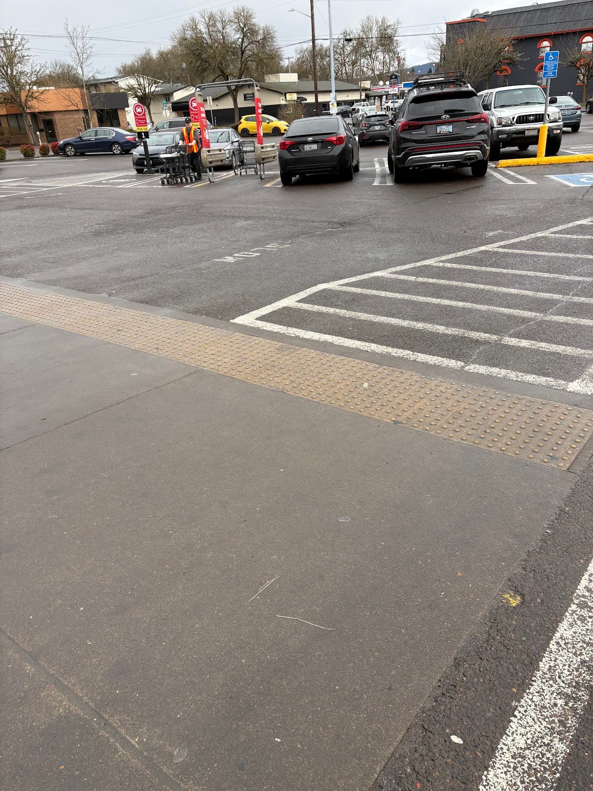 Safeway Floral - Image 1