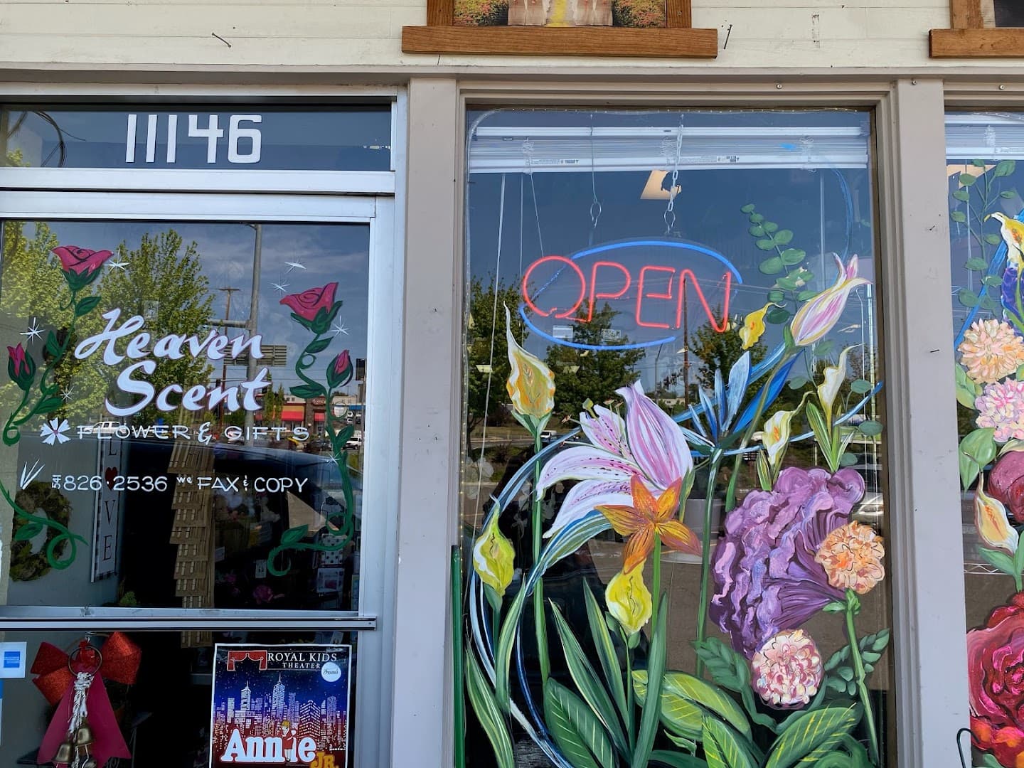 Heaven Scent Flowers & Gifts - Image 1