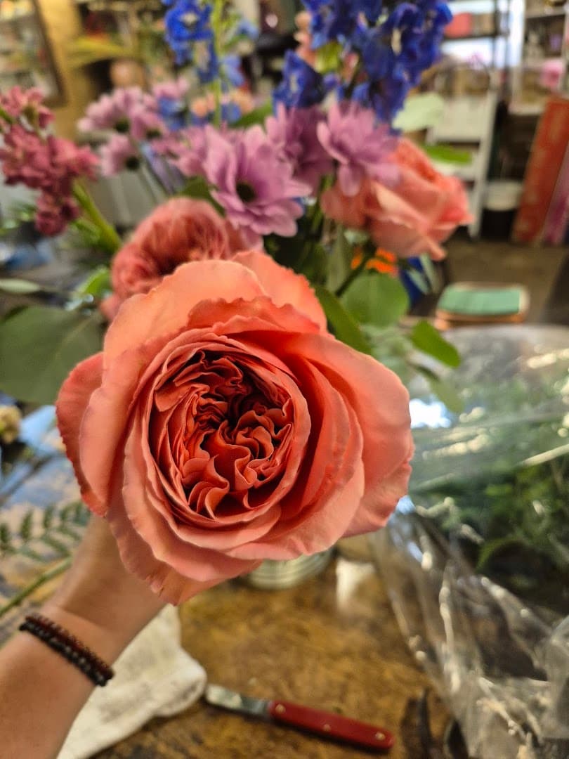 Darlene's Flowers - Image 1