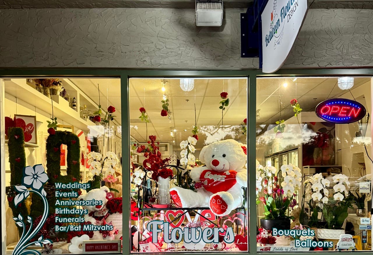 Between Flowers Design - Image 1