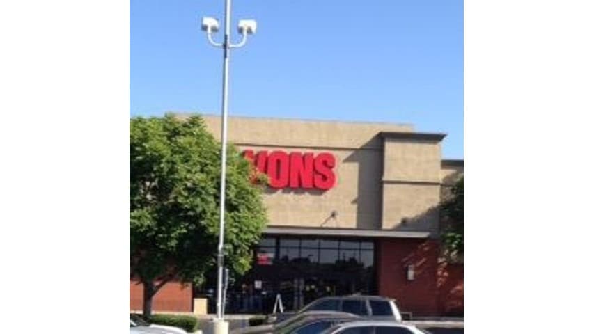 Vons - Image 1