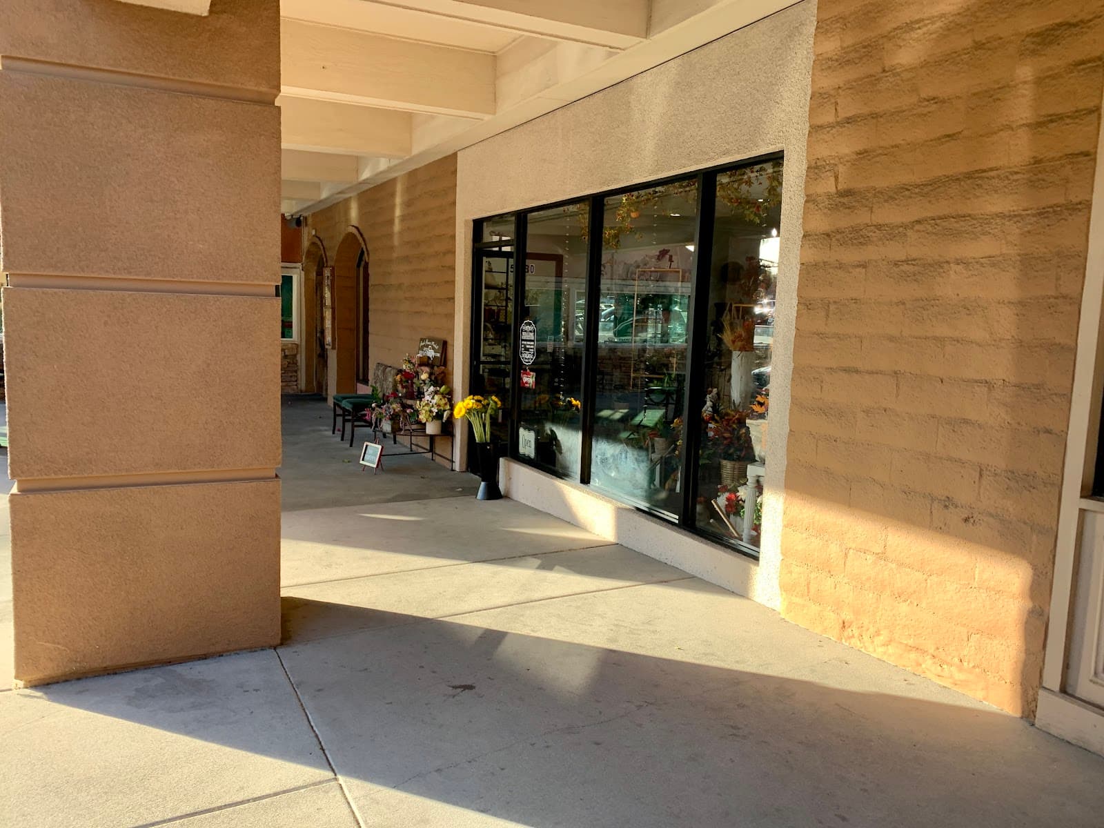 Anaheim Hills Florist - Image 1