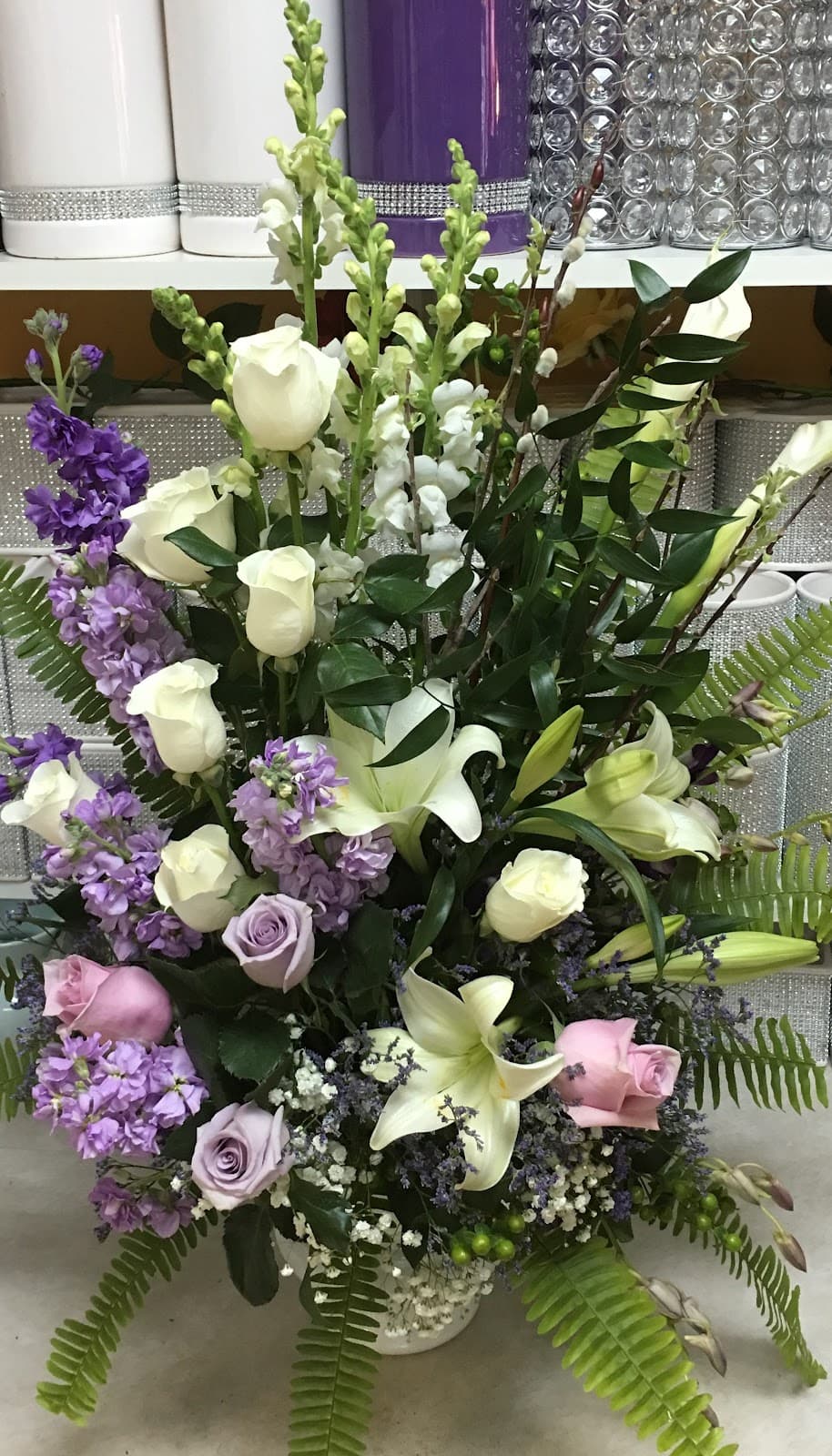 Trang's Flower Shop - Image 1