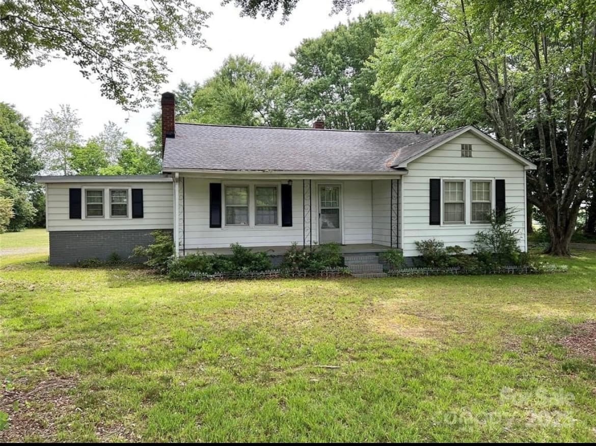 Lanez Florist & Gifts, Inc - Image 1