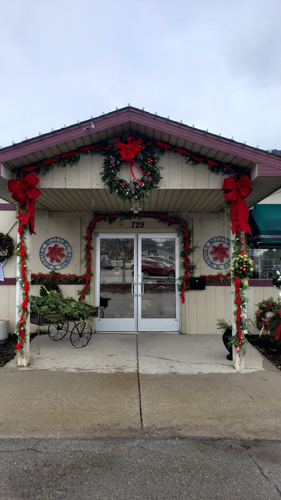 Country Lane Flowers - Image 1