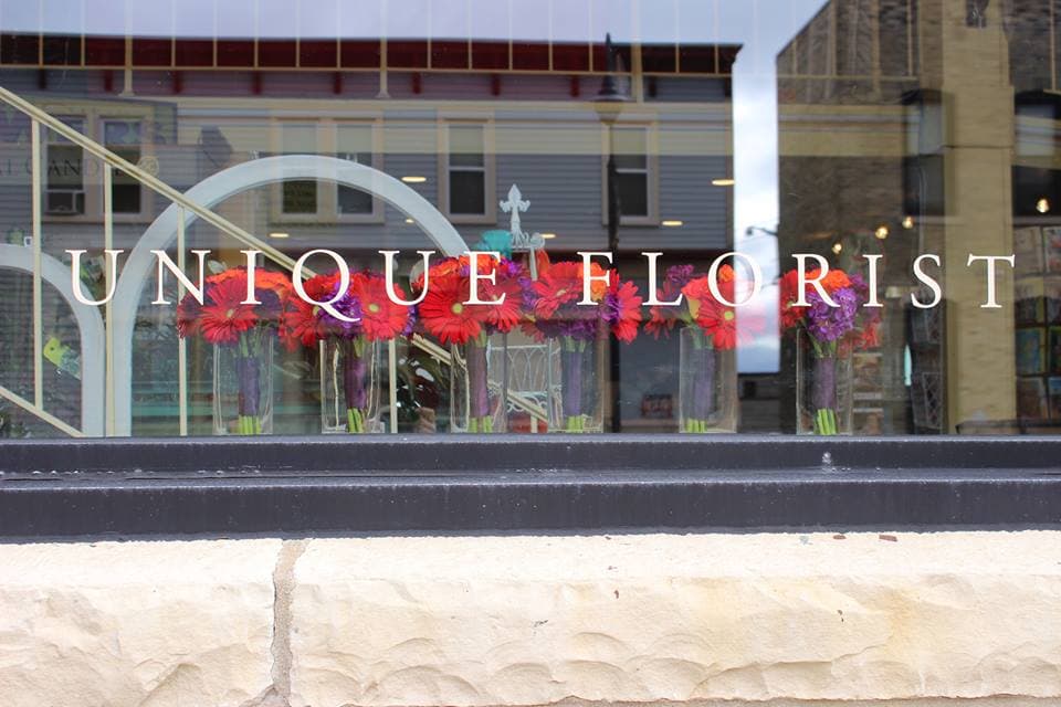 Bank of Flowers - Image 1