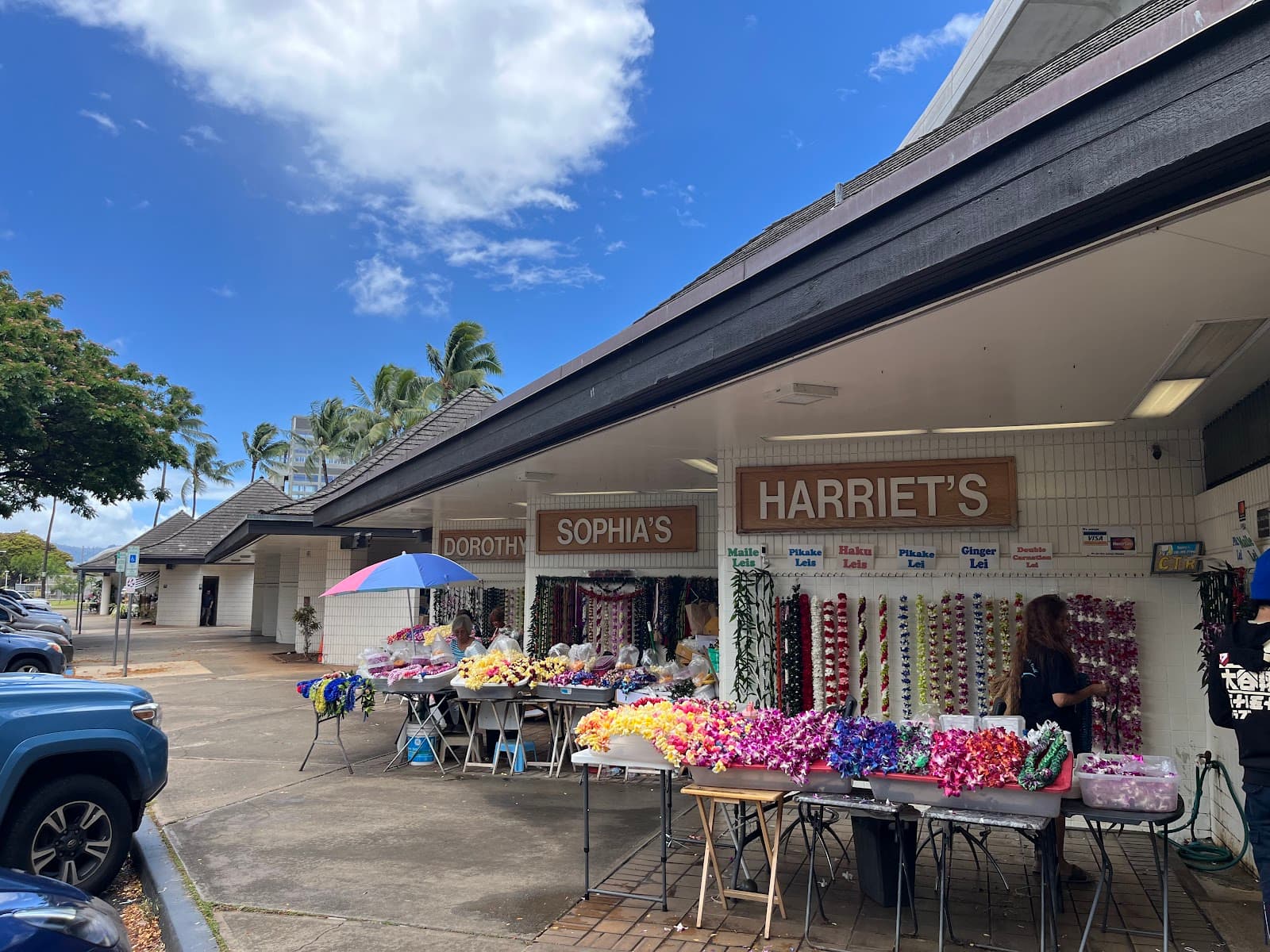 Dorothy's Lei Stand - Image 1