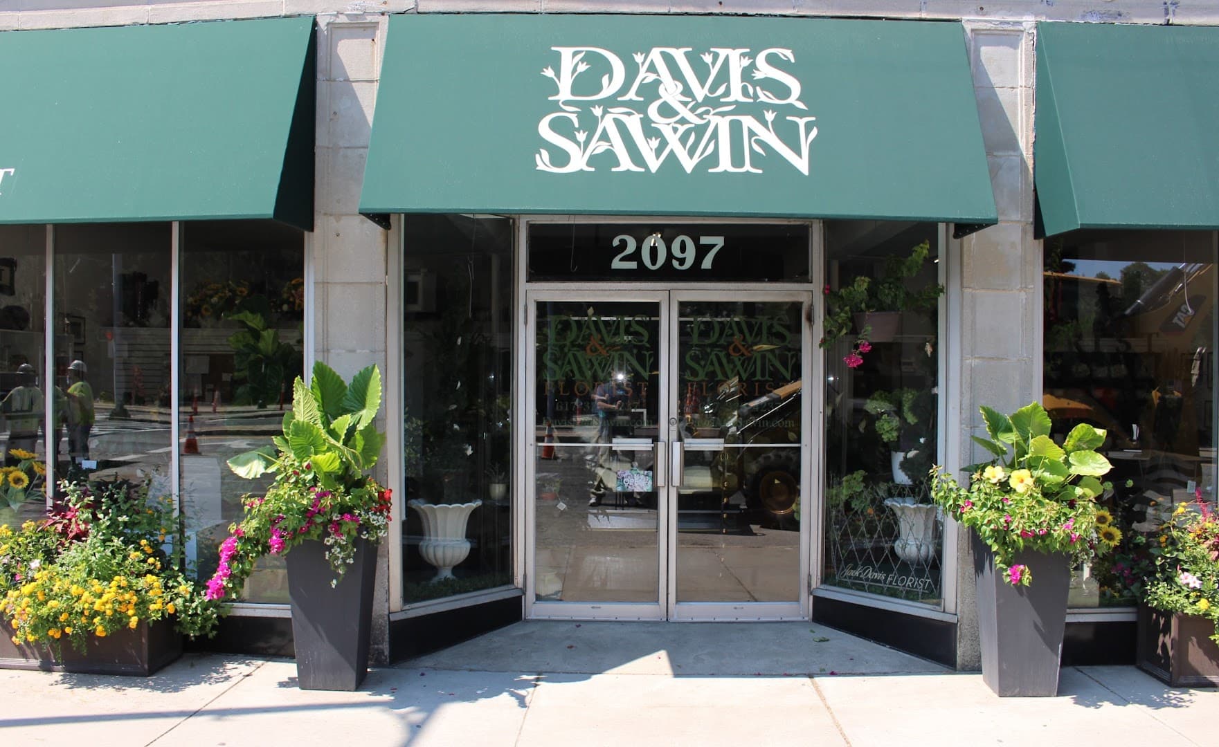 Davis & Sawin Florist - Image 1