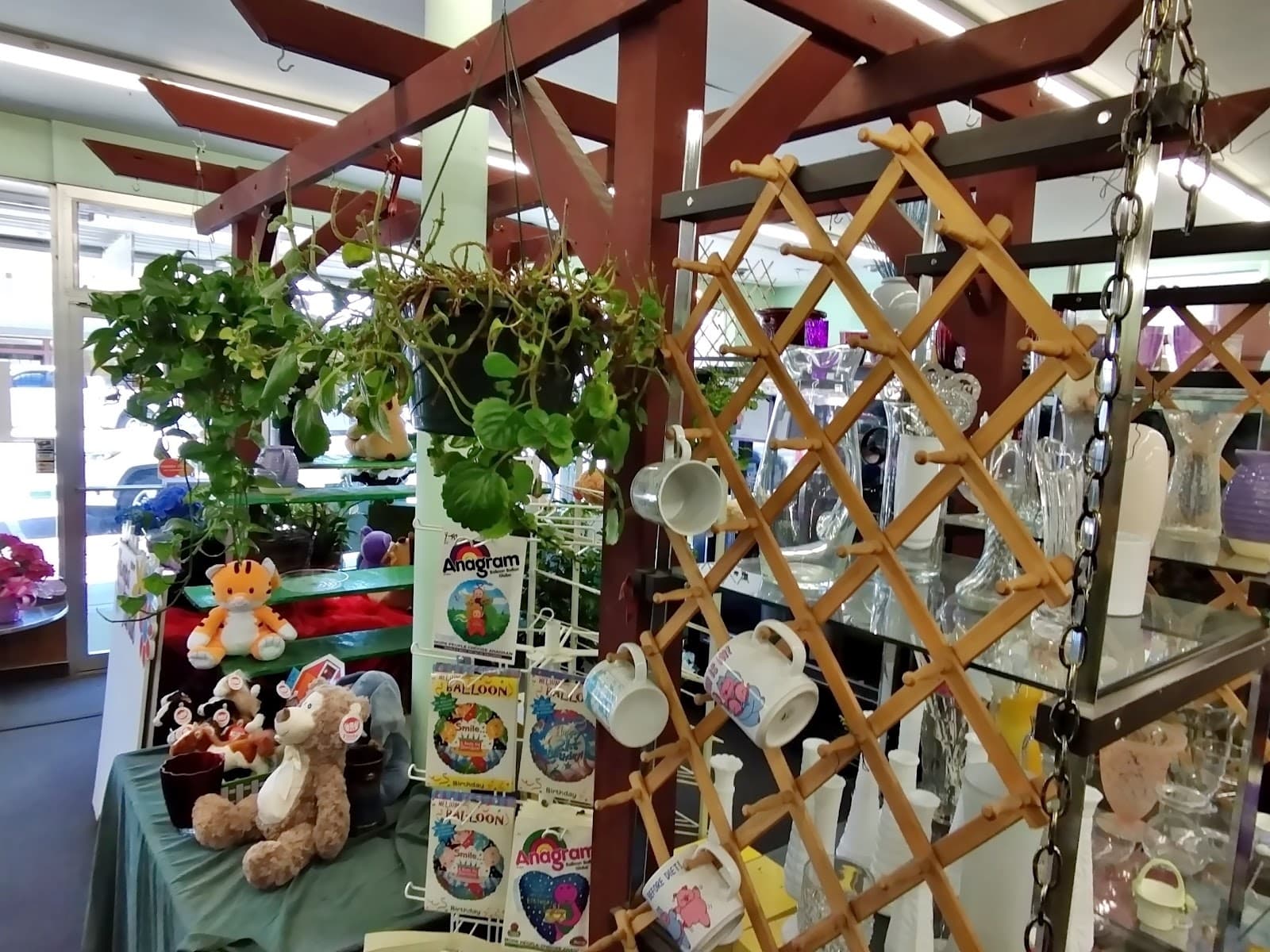 Nampa Floral - Image 1