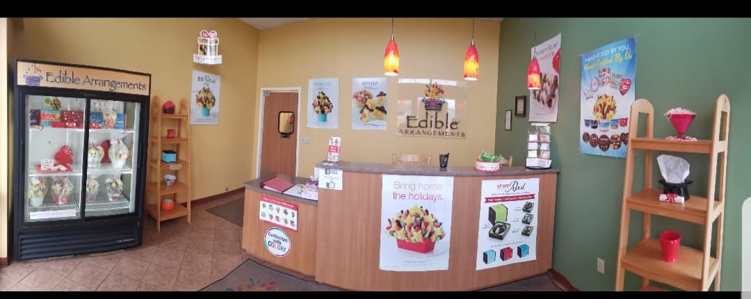 Edible Arrangements - Image 1