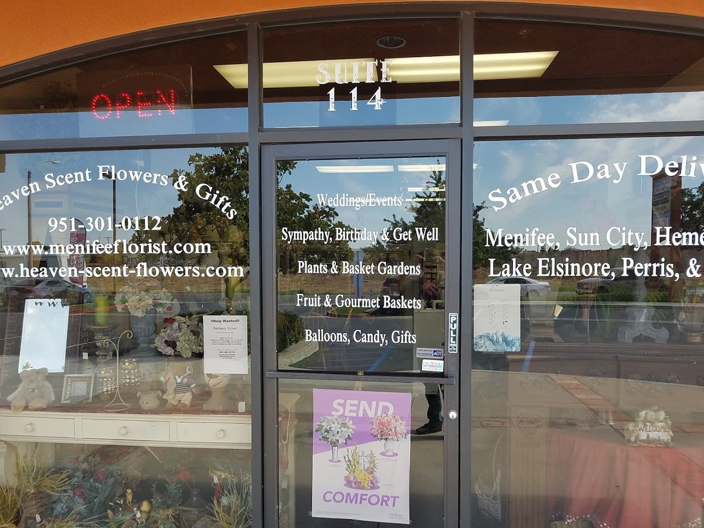 Heaven Scent Flowers & Gifts - Image 1