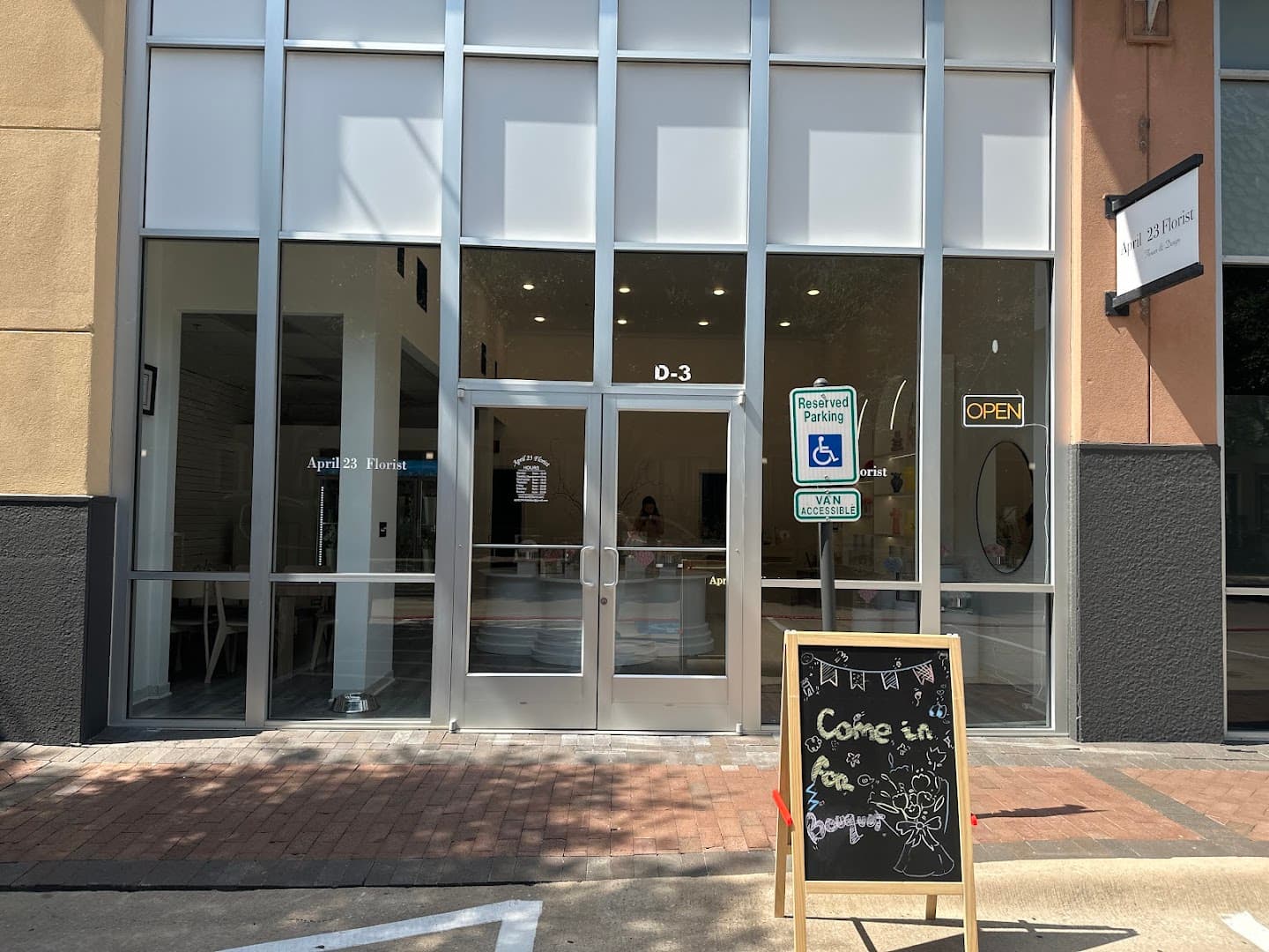 April 23 Florist Dallas - Image 1