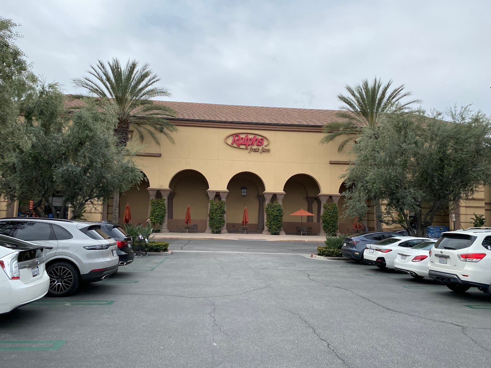 Ralphs Fresh Fare - Image 1