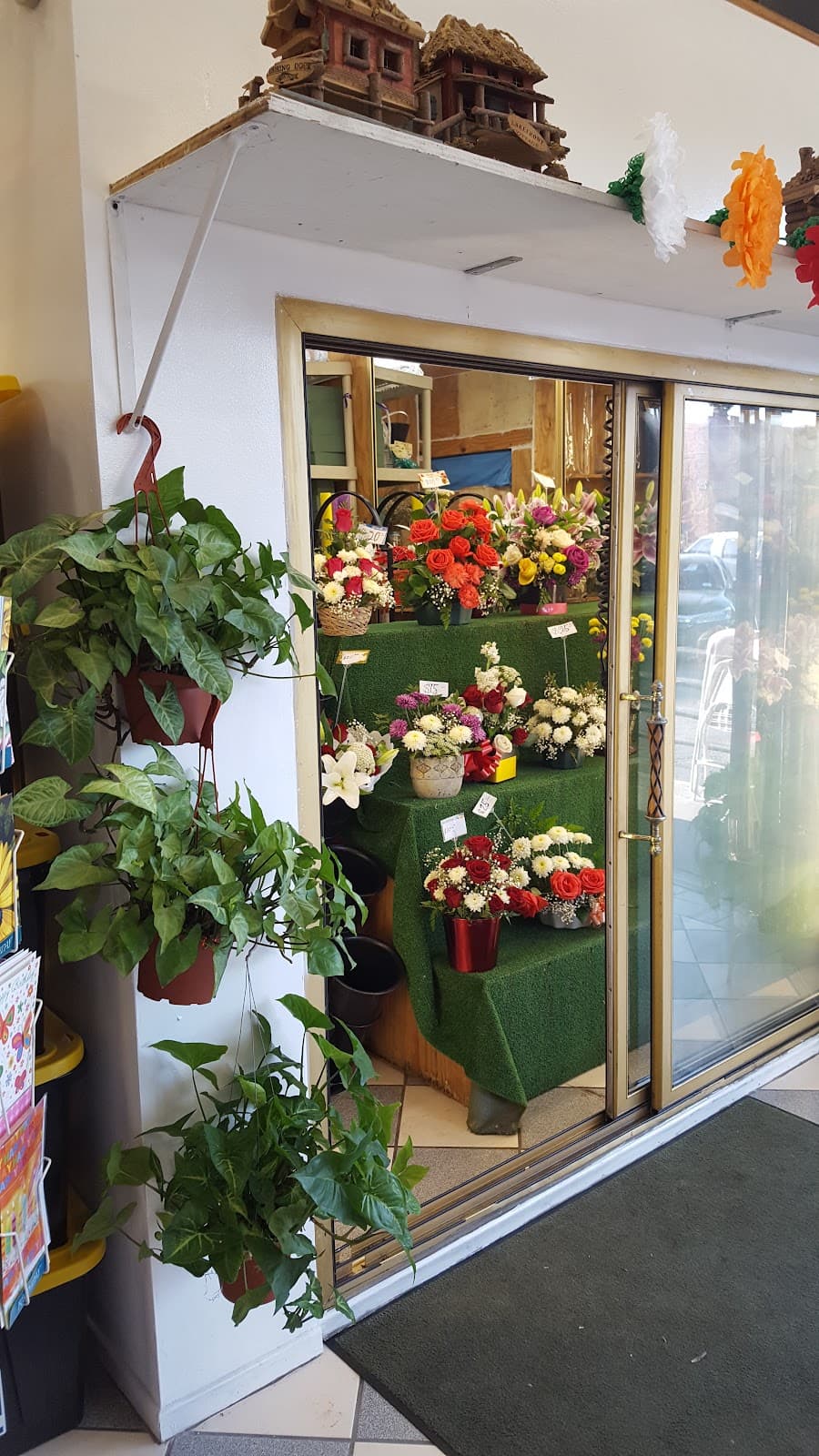 Ricky & Jacky Flower Shop - Image 1