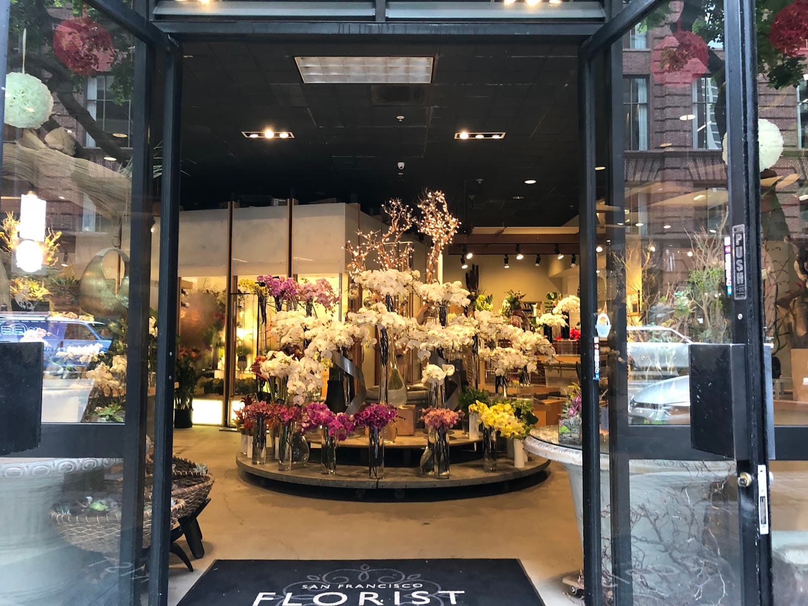 San Francisco Florist - Image 1