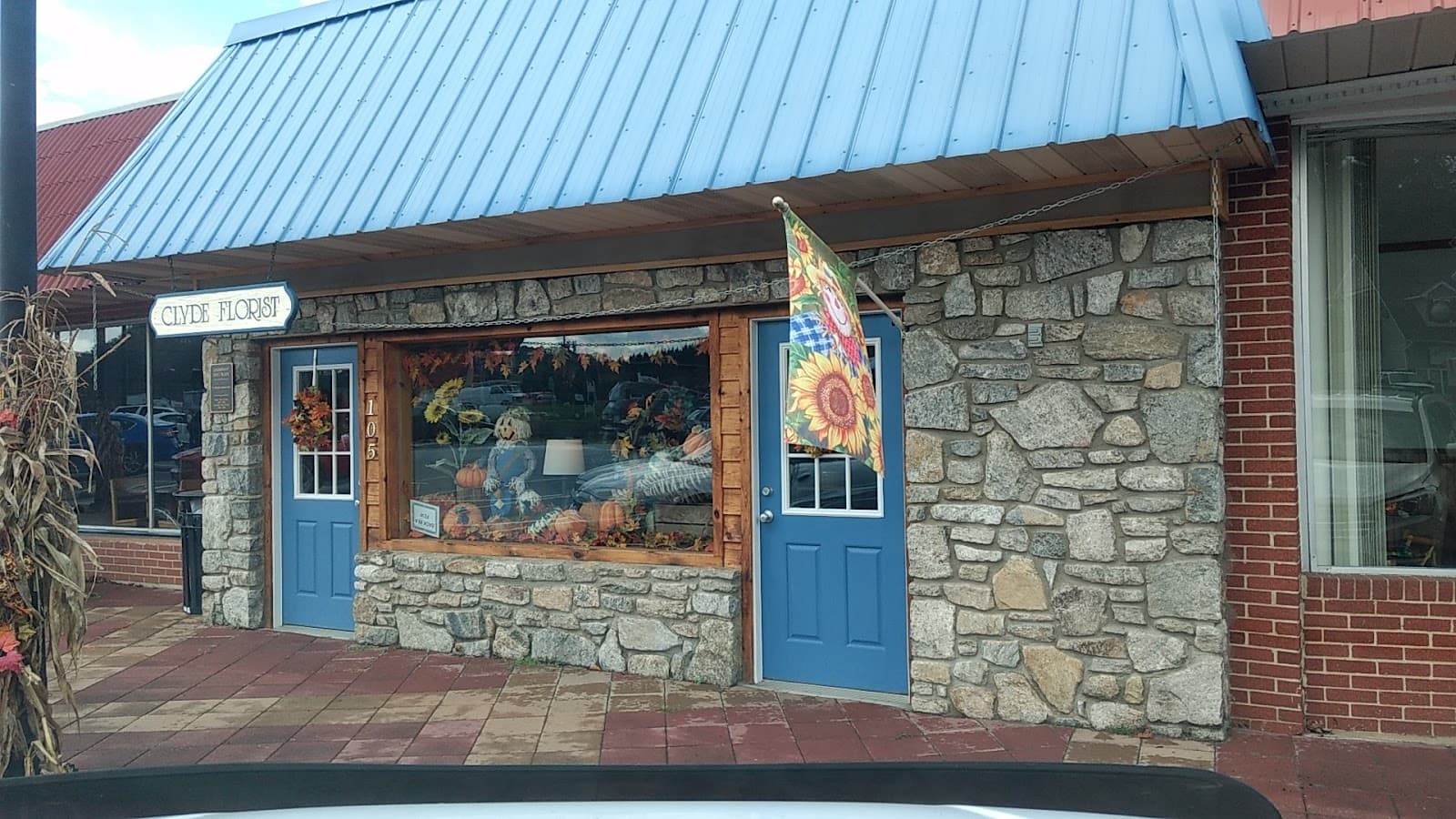 Clyde Florist - Image 1