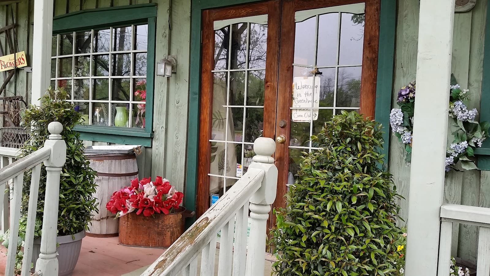 Country Marketplace Florist & Greenhouse - Image 1